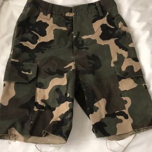 Camo girl shorts